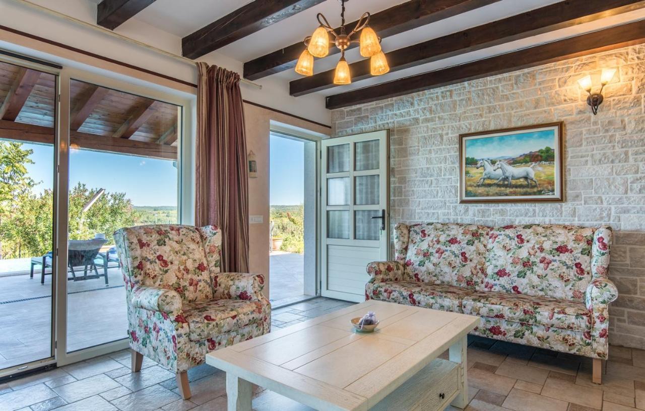 Villa Sana Selina Luaran gambar