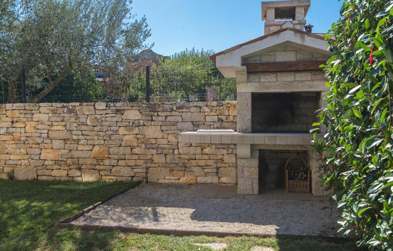 Villa Sana Selina Luaran gambar