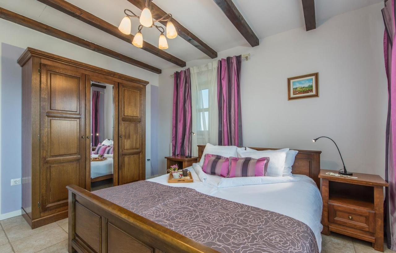 Villa Sana Selina Luaran gambar